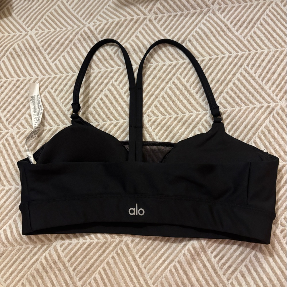 Alo Women's Black sports bra Medium, w/ padding support mesh racerback like new